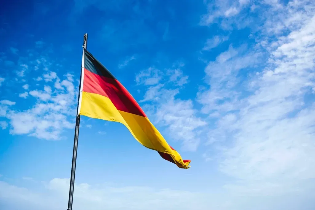 Was ist ChatGPT? Erklärung, Beispiele & was Unternehmen beachten müssen (2026)